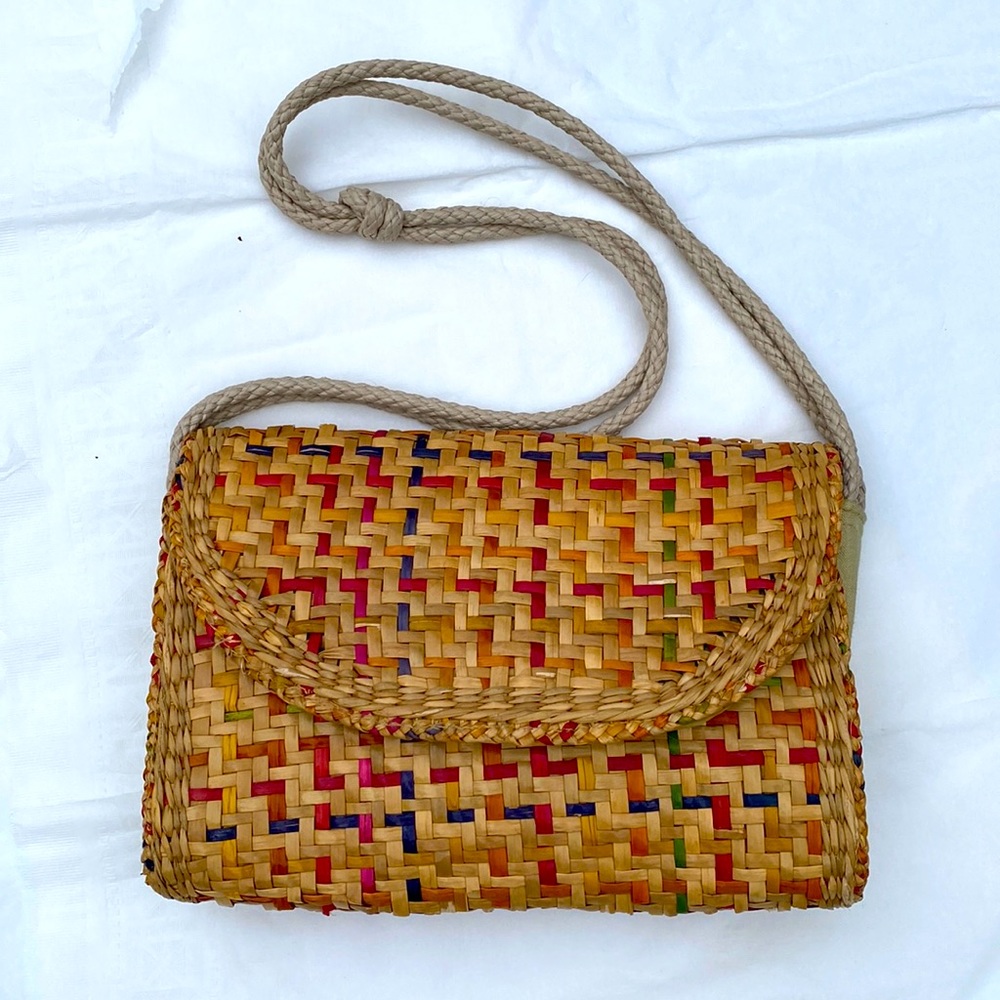 Straw purse